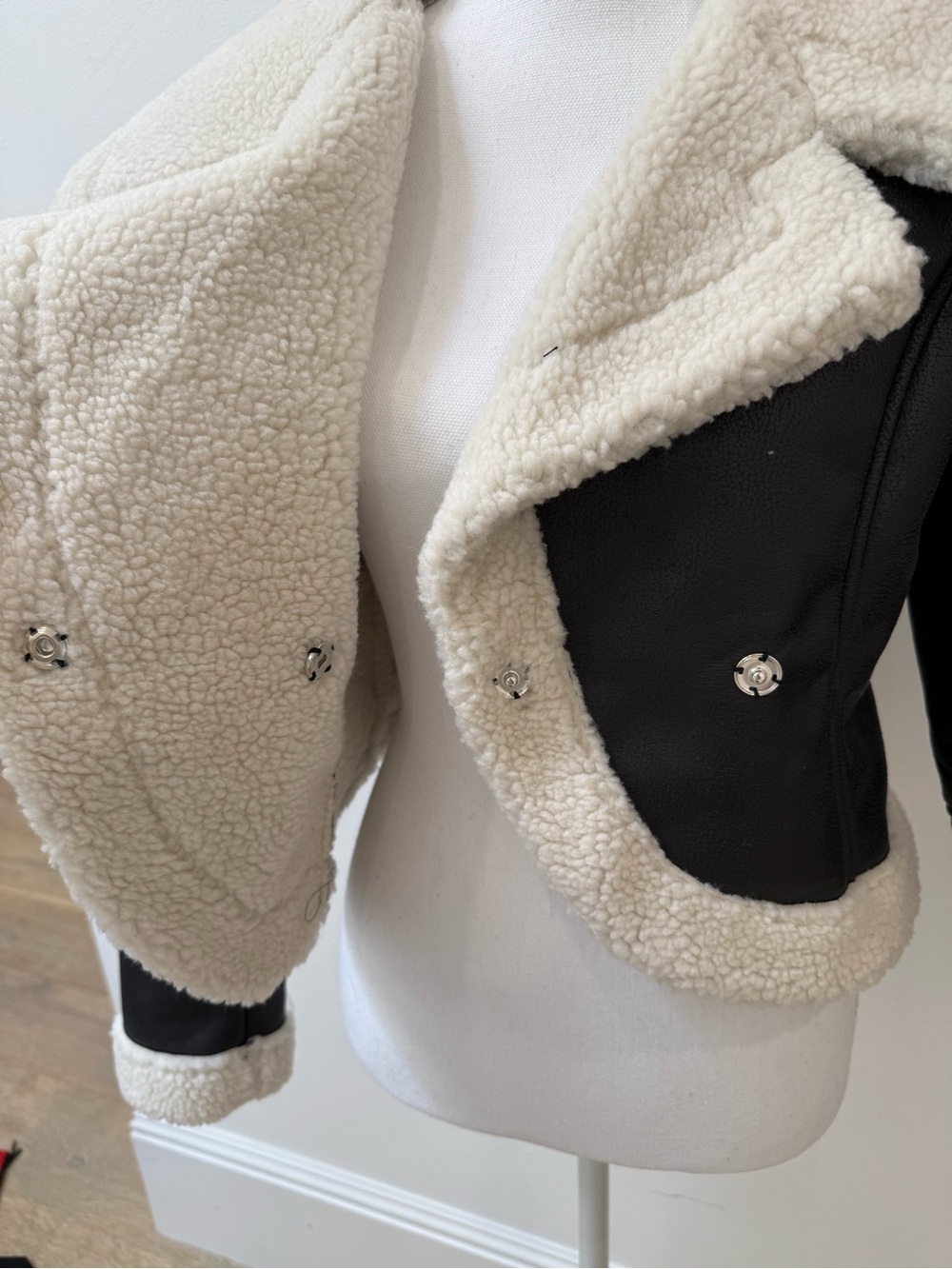 Black Faux Fur Jacket - Picture 7 of 7